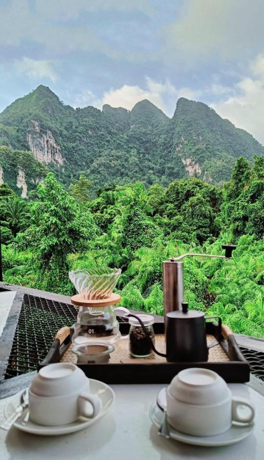 Отель Bridge Hill Cafe Glamping Khao Sok National Park Экстерьер фото