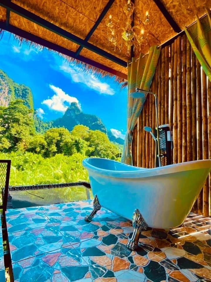 Отель Bridge Hill Cafe Glamping Khao Sok National Park Экстерьер фото